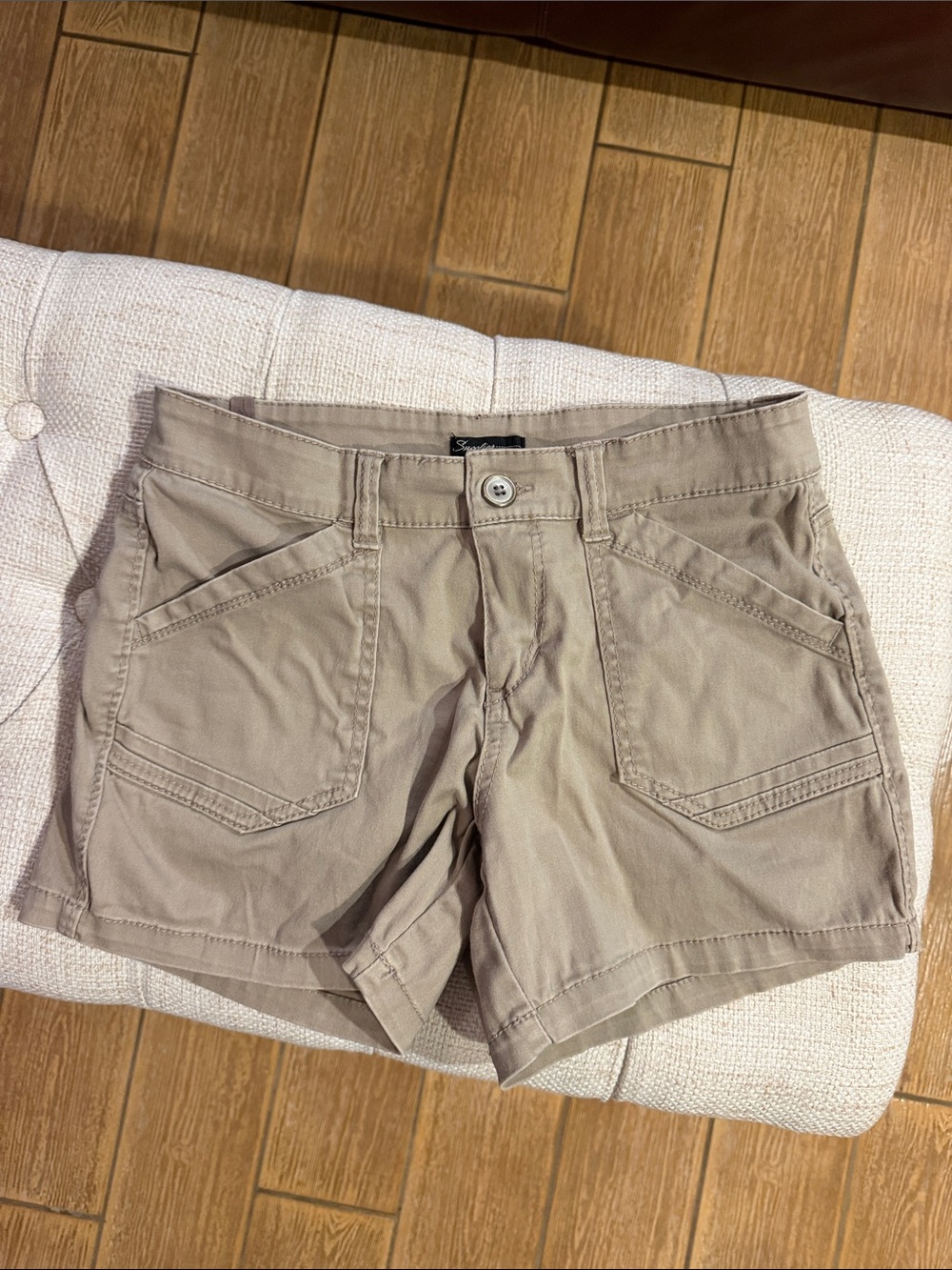 Women's Casual Utility Bermuda Shorts in Taupe